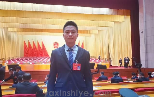 长沙龙8头号玩家电器工会副主席刘焕林受邀加入市工会第二十一次代表大会(图4)